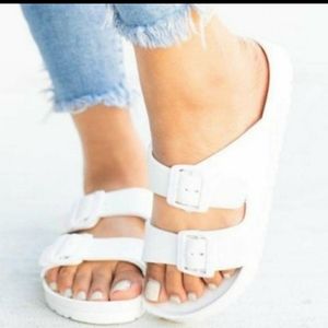 NWT Super cute buckle sandals white
